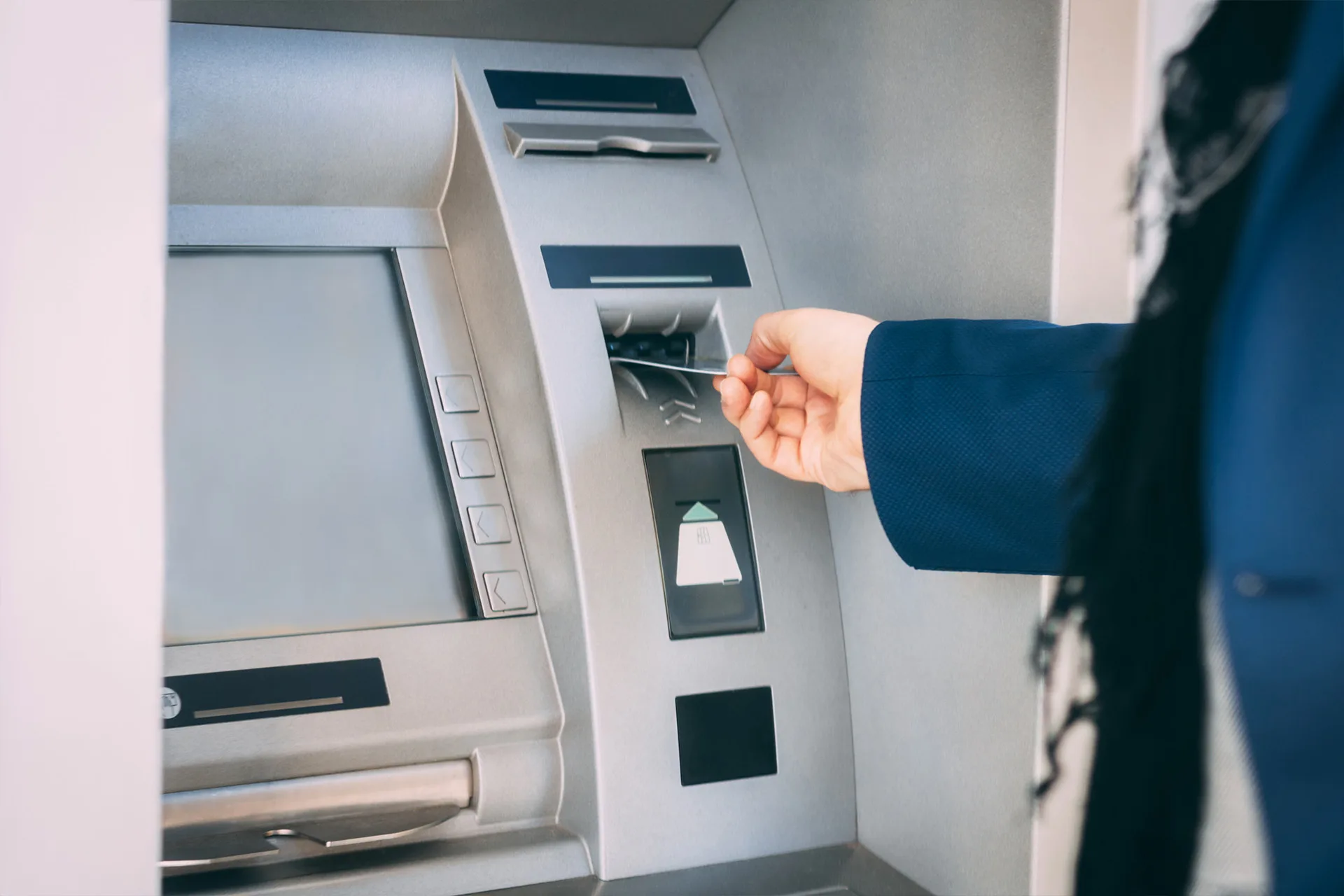 Protecting an ATM with the FMC650 tracker