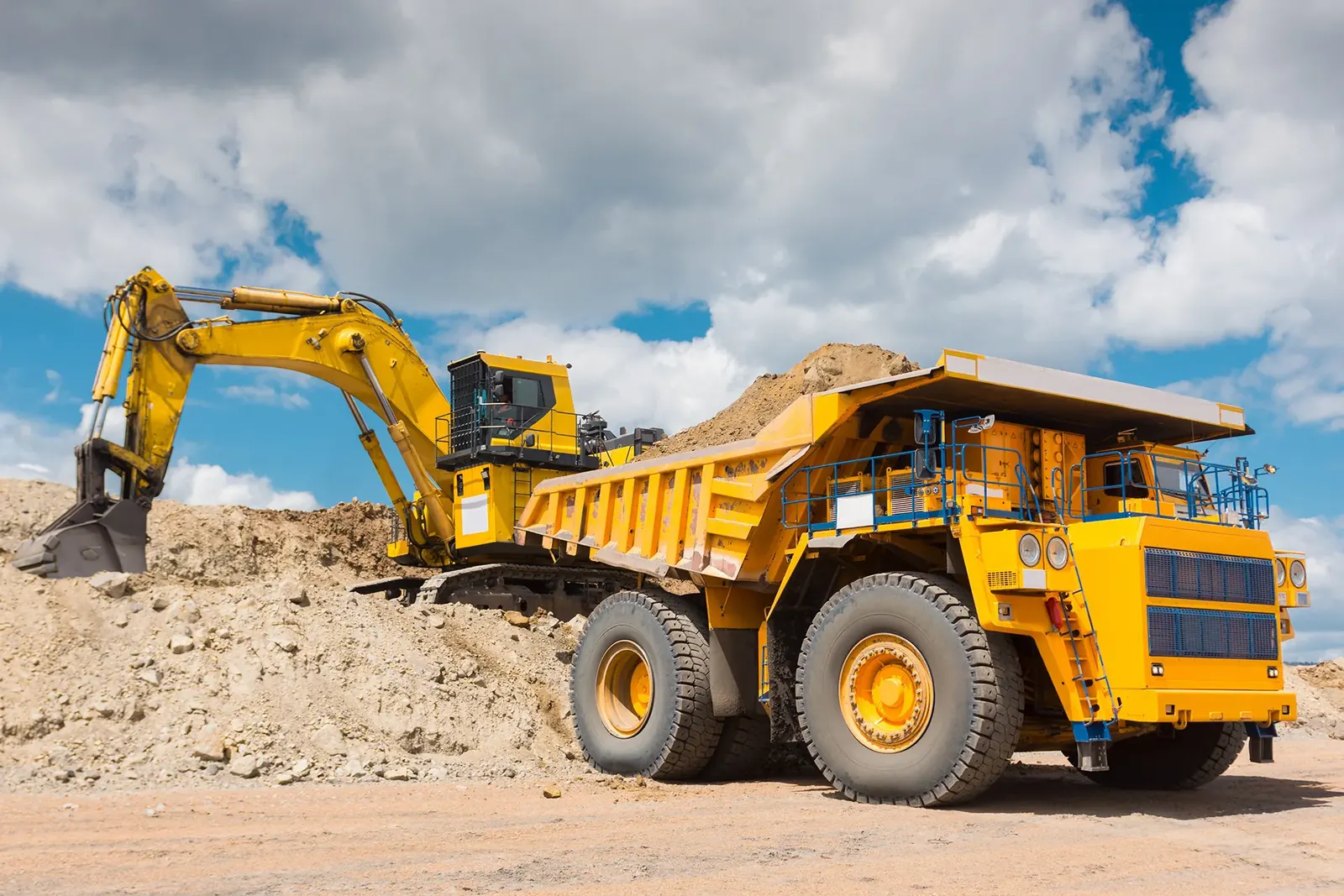 Recording plant and heavy equipment work with EYE sensors